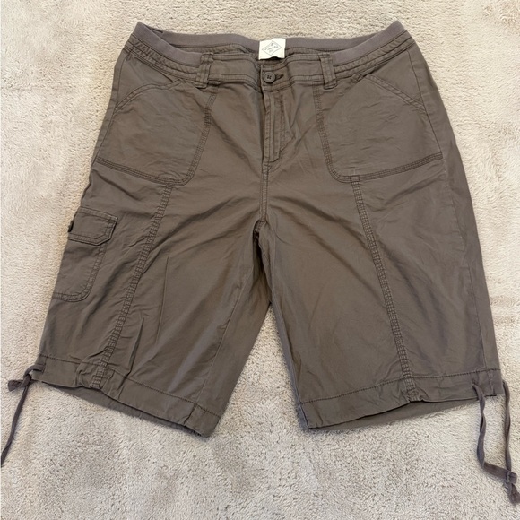 St. John's Bay Cargo Shorts - Picture 1 of 6